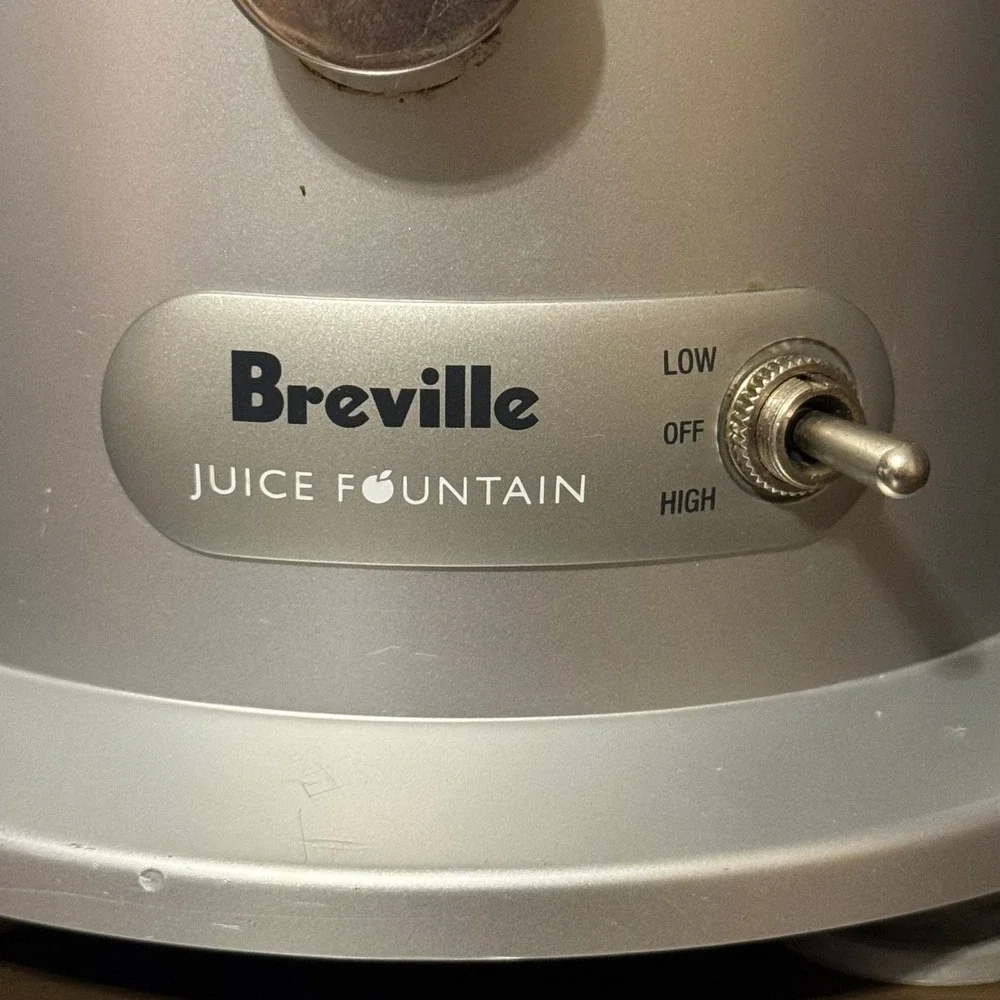 Breville Juice Fountain Plus JE95XL 850W Centrifugal Fruit Vegetable Juicer
